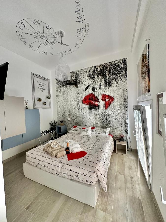Bed Art Relaxing Suite - Appartamento Con Sauna Love Suite Gallery San Benedetto del Tronto Bagian luar foto
