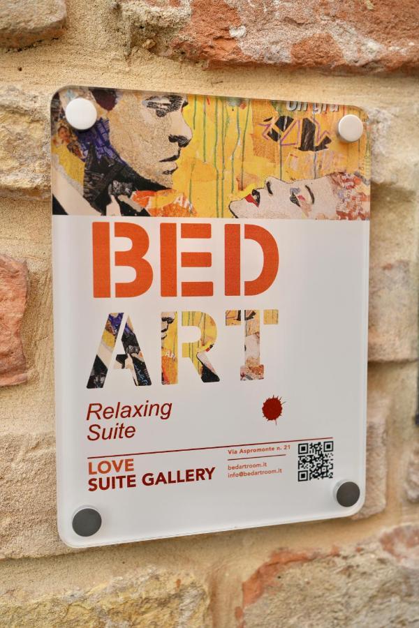 Bed Art Relaxing Suite - Appartamento Con Sauna Love Suite Gallery San Benedetto del Tronto Bagian luar foto